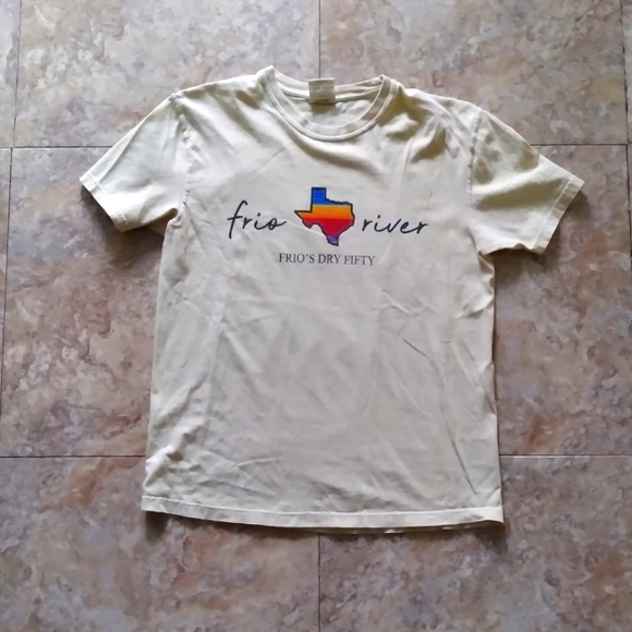 Comfort Colors Frio River short-sleeve tshirt, size Medium - Picture 1 of 8